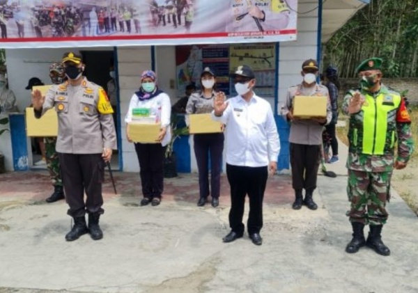 Kapolres Simalungun Dan Wakil Bupati Cek Posko Penyekatan