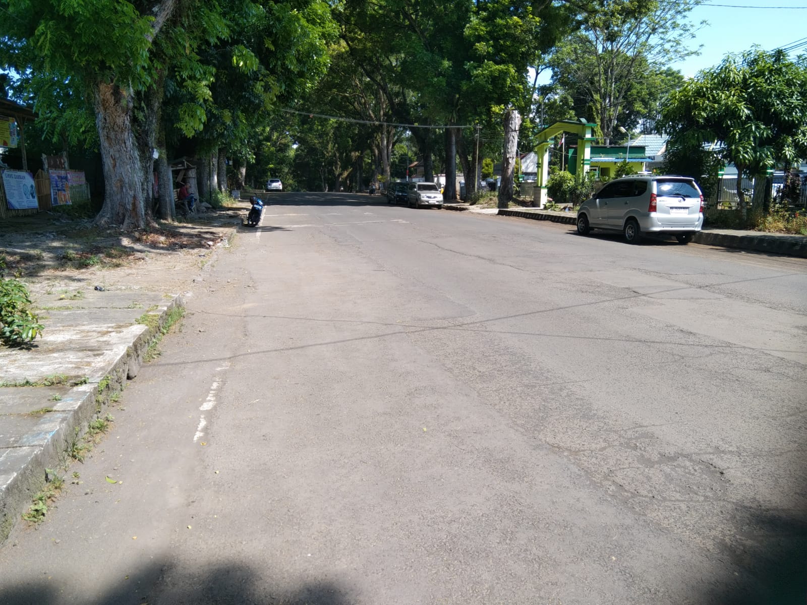Eko Herry Purnomo, ST Pjs Kadis PUPRPKP Rejang Lebong; REKONSTRUKSI JALAN SUKOWATI : ADA PENURUNAN KETINGGIAN VOLUME DEPAN KAKEMENAG REJANG LEBONG 4